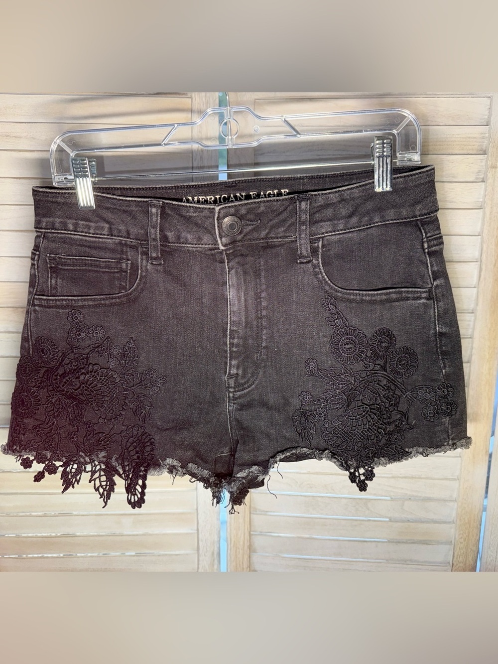 American Eagle Black Lace Applique High Rise Shortie Shorts Super Stretch 10